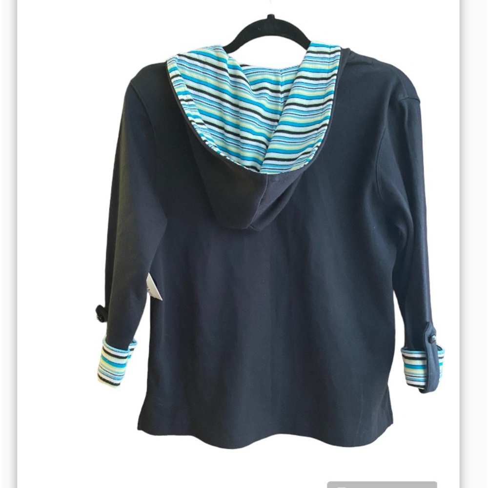 Breckenridge jacket. sidewalk café. Navy blue with cat design. Size small. - Picture 2 of 16